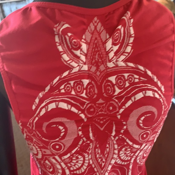 Athleta red workout top - Picture 4 of 7